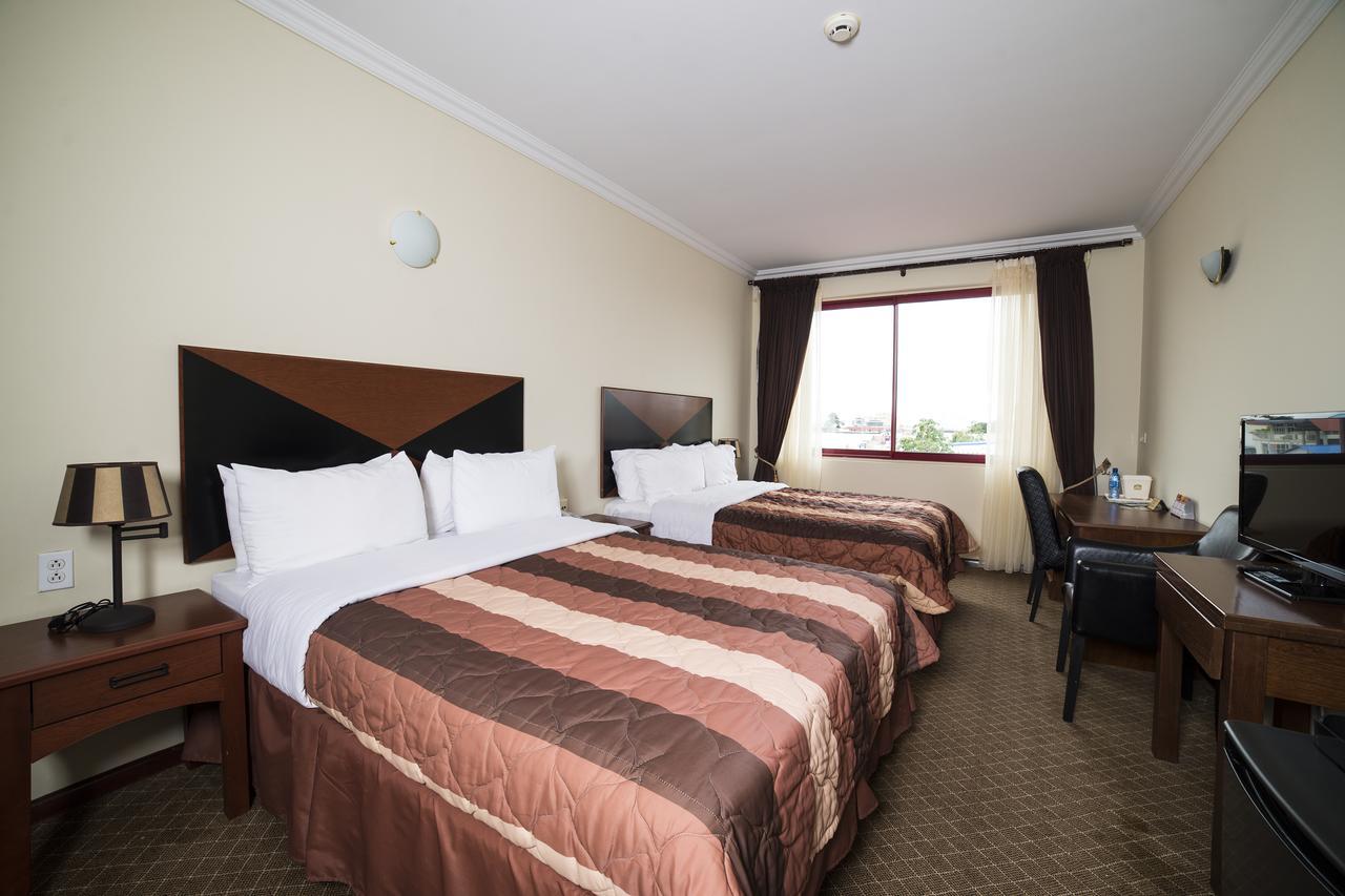 Hotel Elegance Nv Παραμαρίμπο Εξωτερικό φωτογραφία
