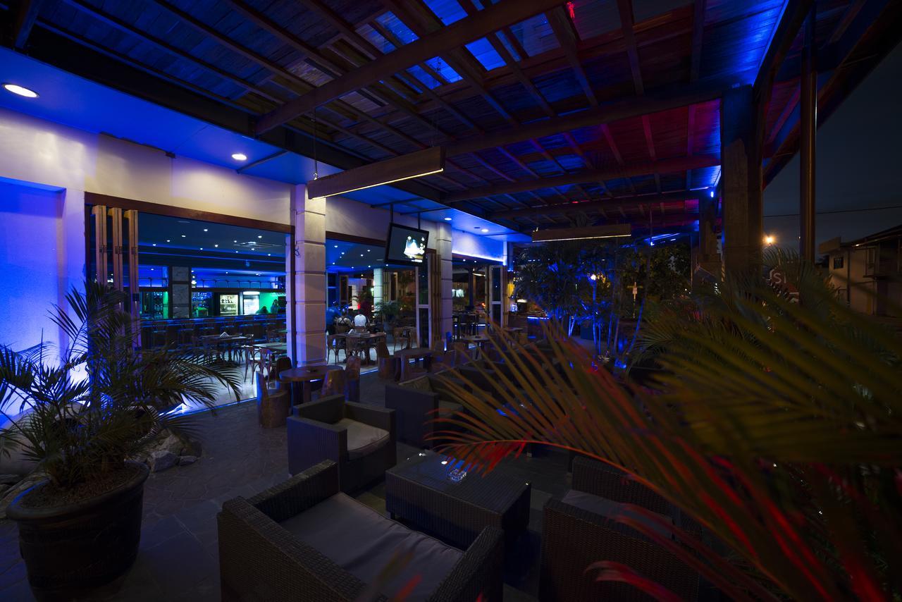 Hotel Elegance Nv Παραμαρίμπο Εξωτερικό φωτογραφία