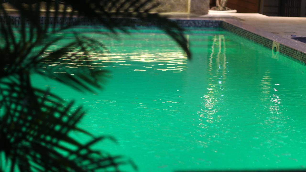 Hotel Elegance Nv Παραμαρίμπο Εξωτερικό φωτογραφία