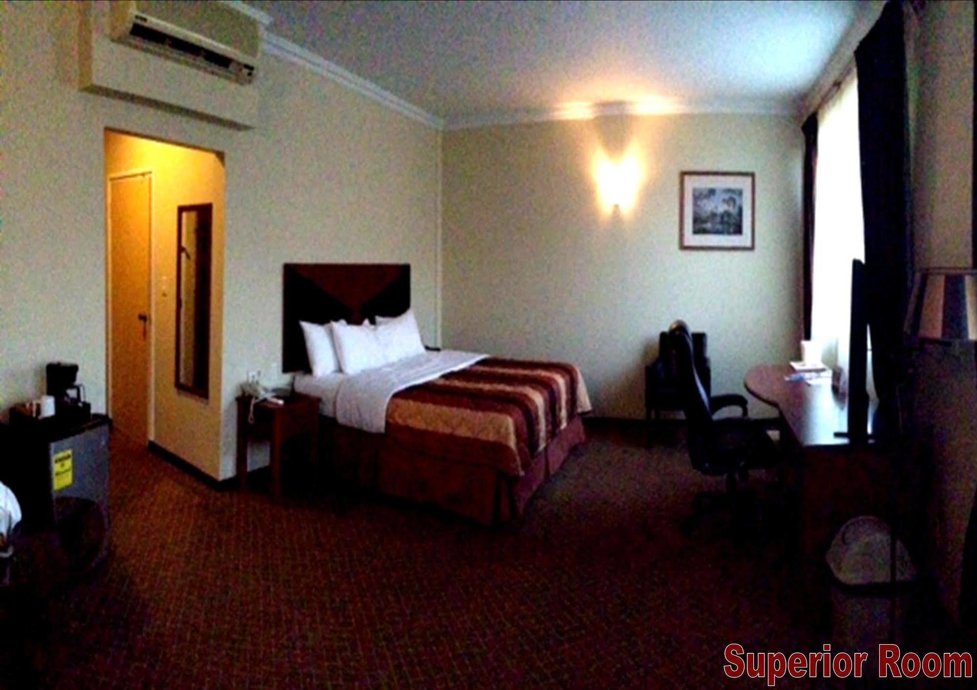 Hotel Elegance Nv Παραμαρίμπο Εξωτερικό φωτογραφία