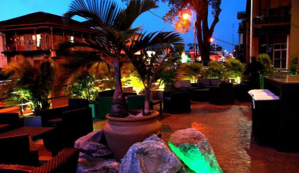 Hotel Elegance Nv Παραμαρίμπο Εξωτερικό φωτογραφία